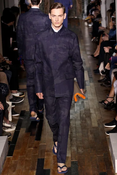 Look 41